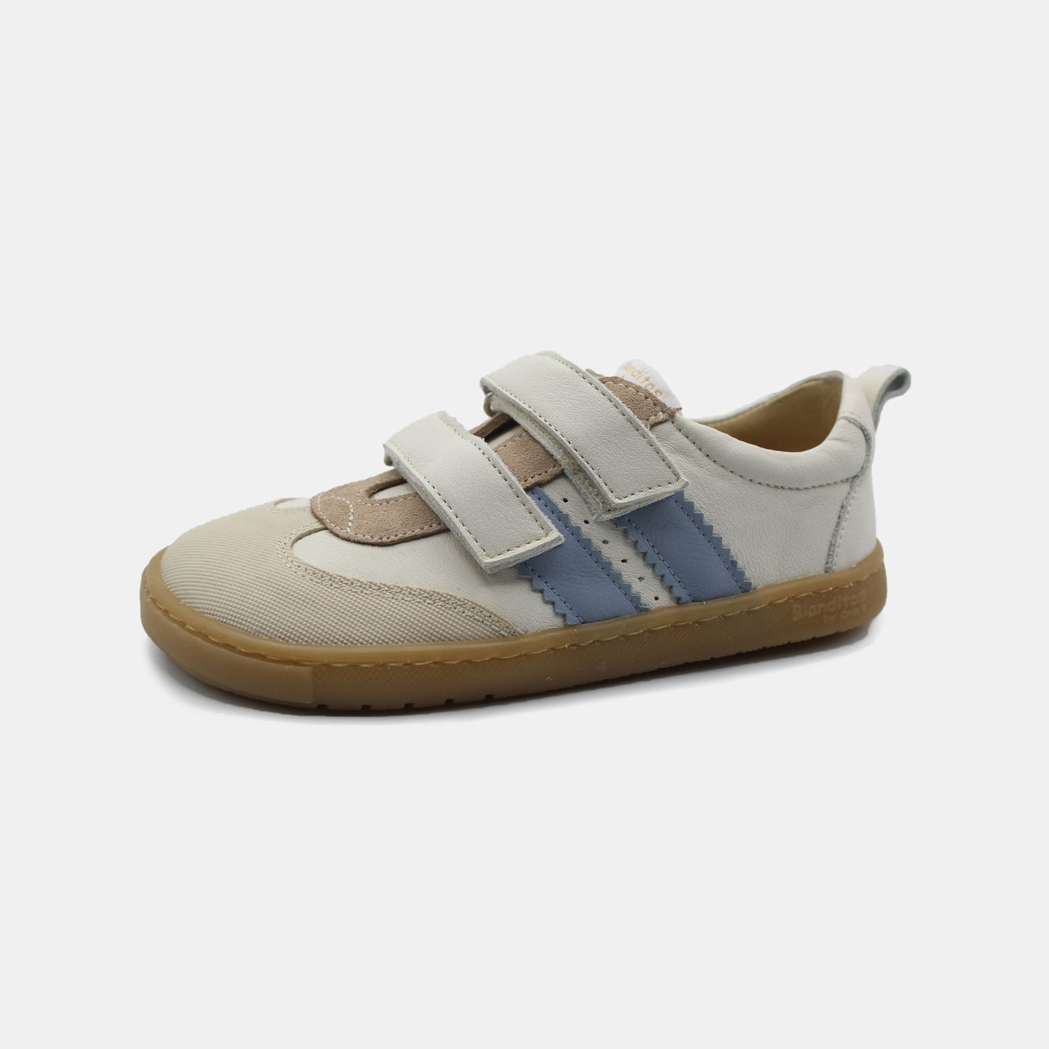 Zapatillas Marea en color Panna, calzado barefoot para niños de pies libres, flexibles, ergonómicas y ligeras, ideales para el desarrollo natural del pie infantil. 💡 Ideal para todo tipo de empeines.